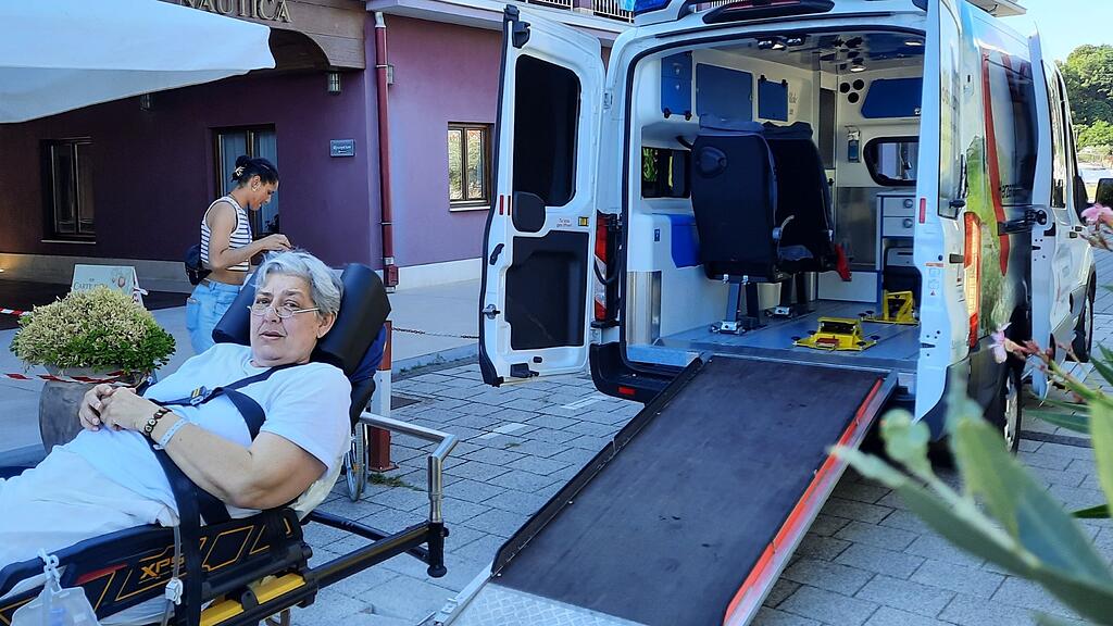Salzburger Hospizmobil erfüllt Krebspatientin Doris den letzten Wunsch