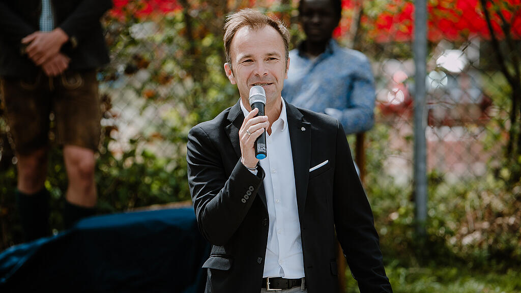 SB, Bernhard Auinger