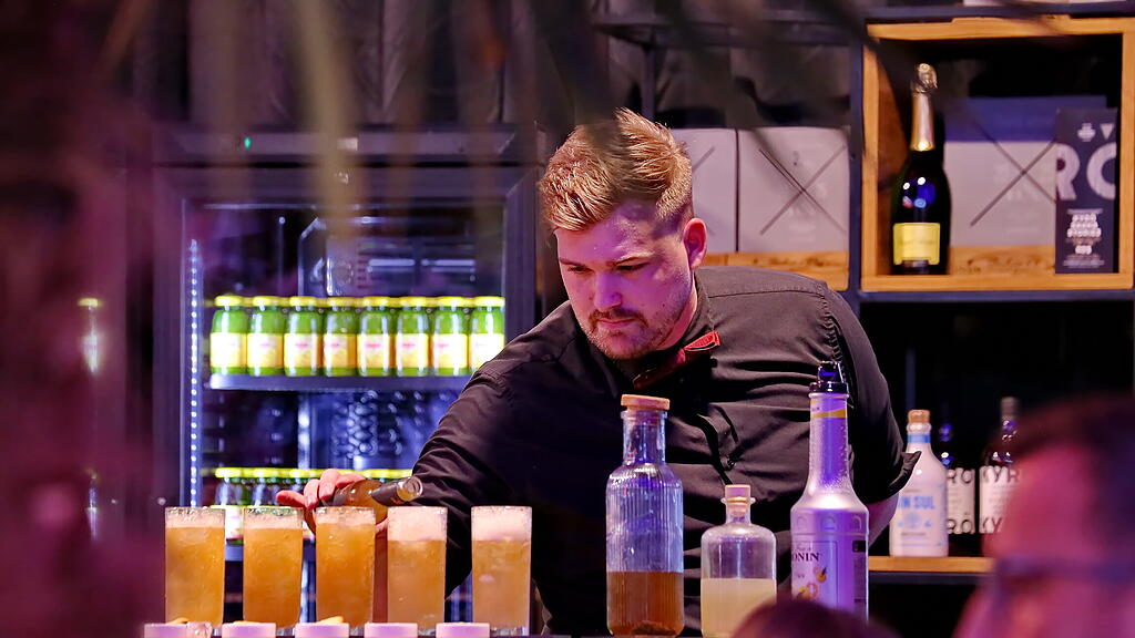 "Alles für den Gast", Sonntag I