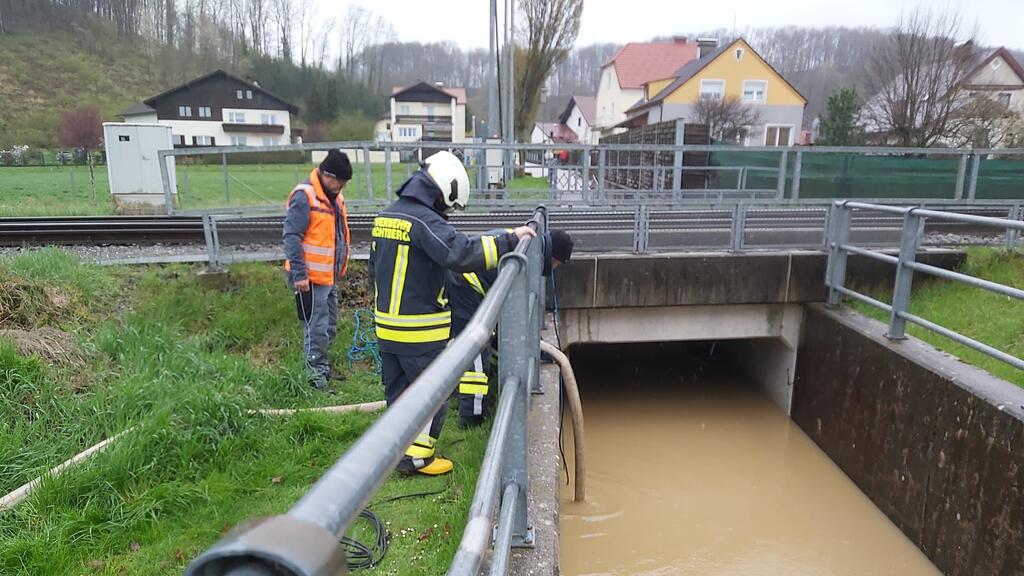 Starkregen: Feuerwehreinsätze in NÖ