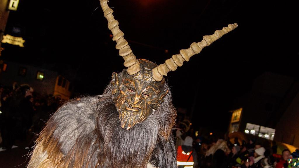 Gnigler Perchtenlauf