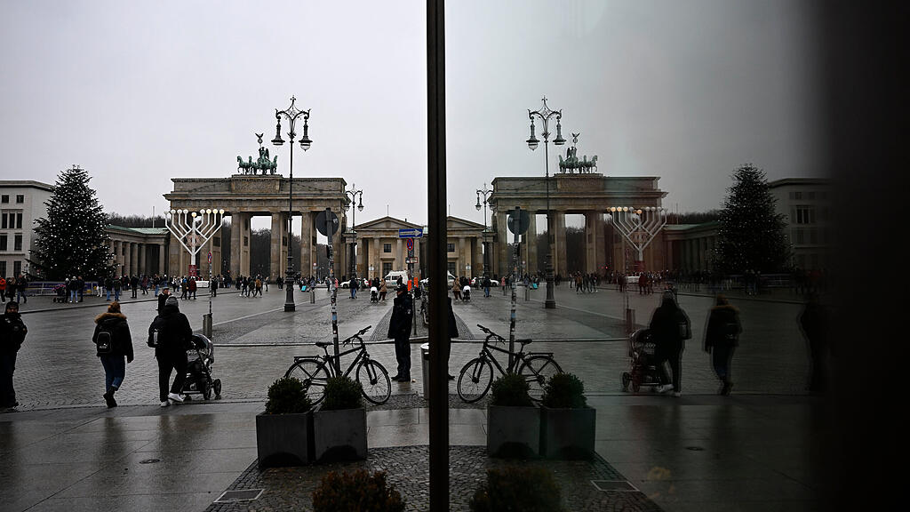 Klimaaktivisten_Christbaum_Berlin
