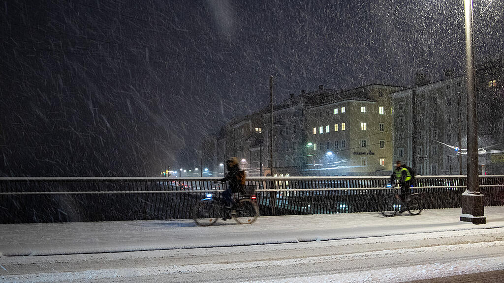 Schnee in Salzburg Stadt sorgt für Unfälle und Staus
