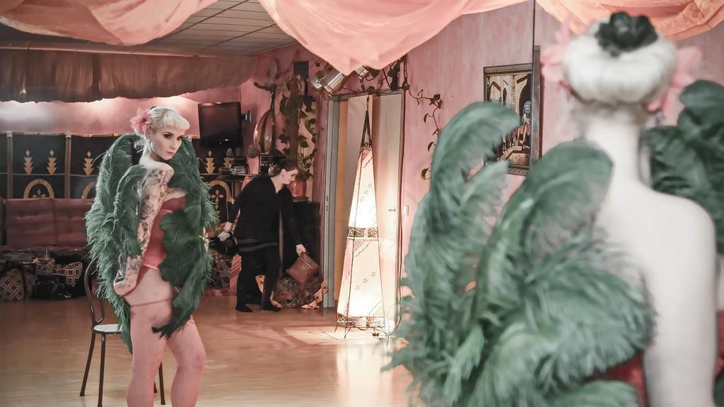 Burlesque Workshop mit TRONICAT LA MIEZ