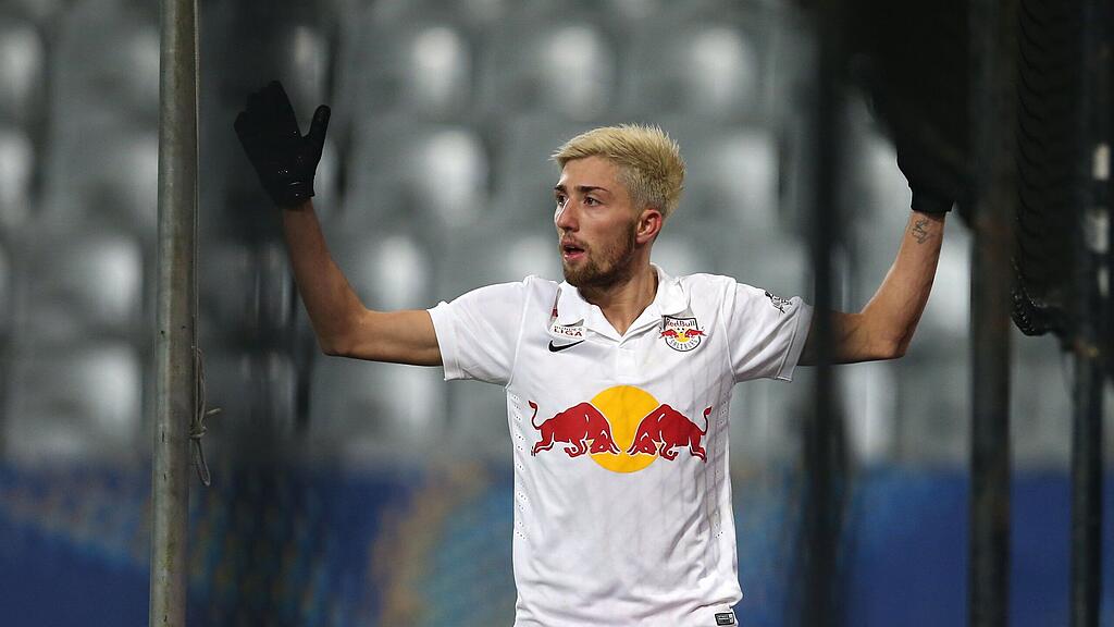 INNSBRUCK,AUSTRIA,29.OCT.14 - SOCCER - OEFB Samsung Cup, FC Wacker Innsbruck vs Red Bull Salzburg. Image shows the rejoicing of Kevin Kampl (RBS). Photo: GEPA pictures/ Andreas Pranter - For editorial use only. Image is free of charge.