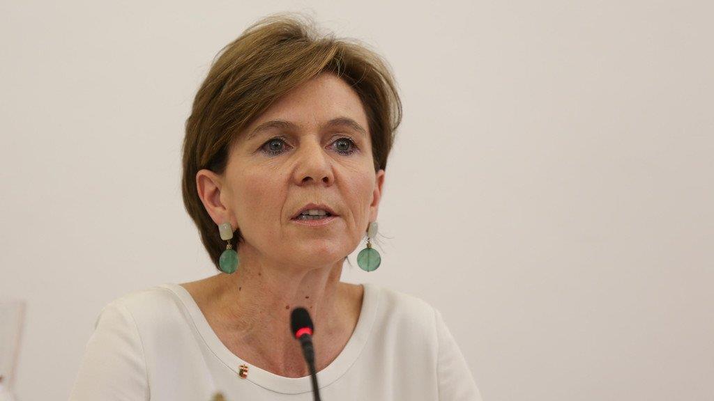 Neue Landesregierung angelobt, II