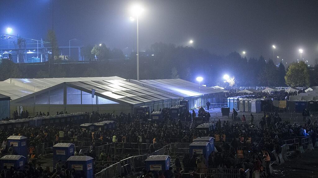 Mittwochabend waren fast 3.000 Personen über die Grenze nach Spielfeld gekommen.