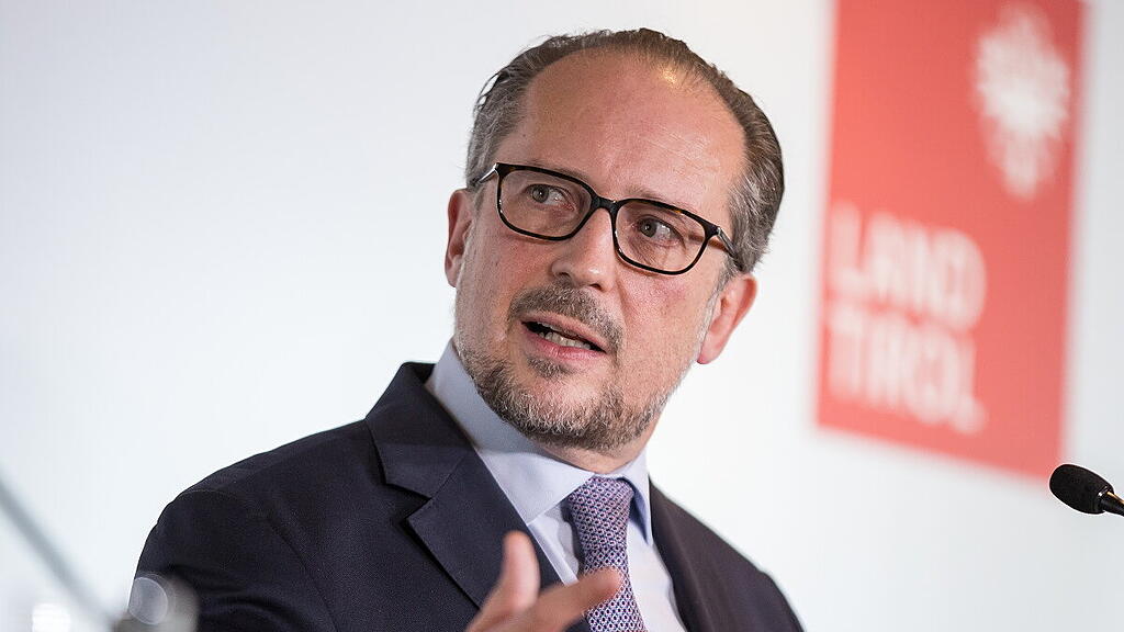 Schallenberg bei Verkündung der Impfpflicht im November 2021