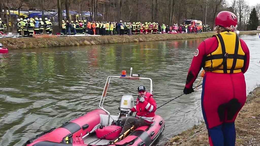 Zugunglück in Bad Aibling: Weitere Bilder der Unfallstelle