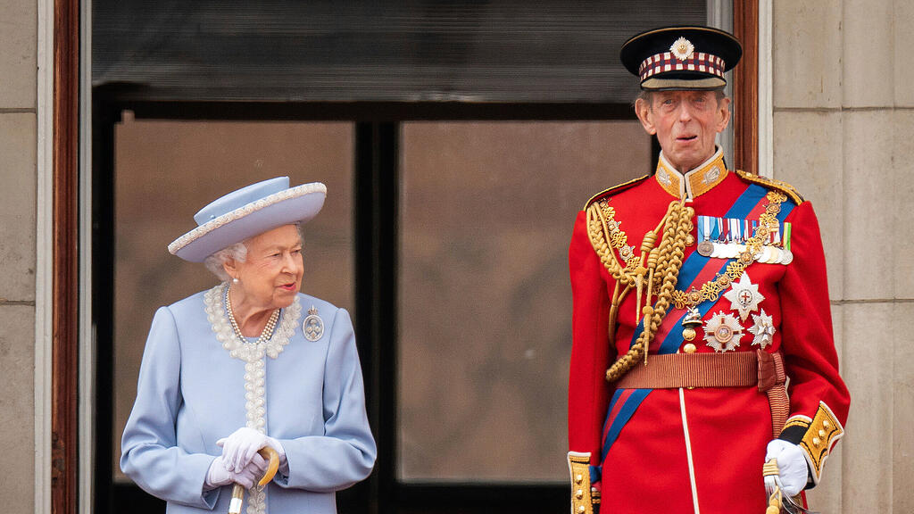 Queen feiert 70 Jahre Thronjubil\u00e4um