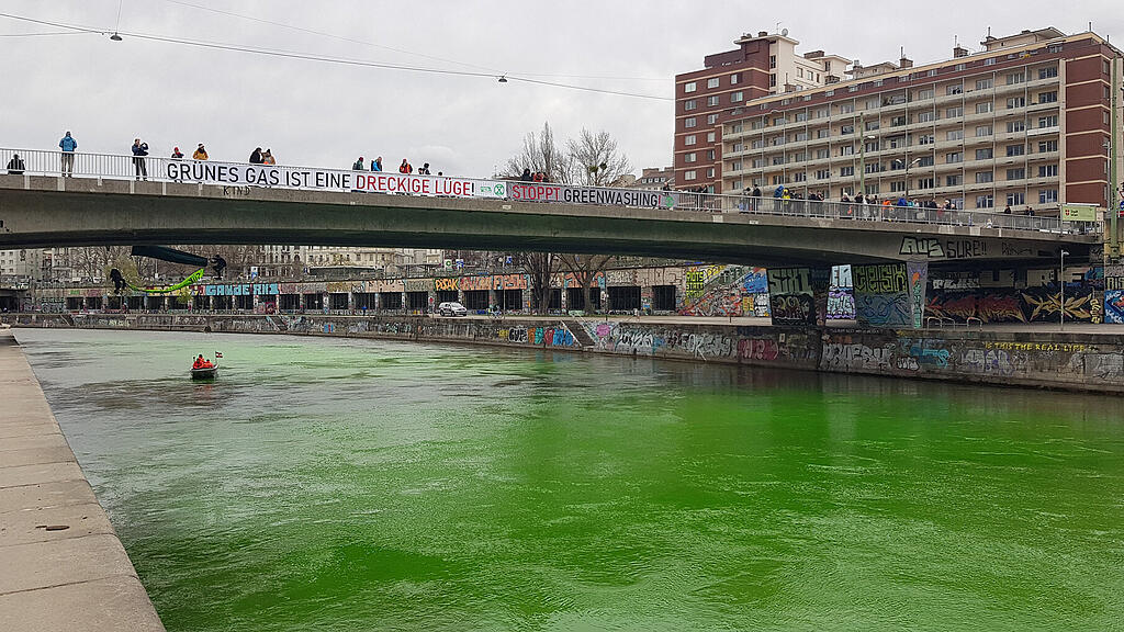 Protest Salztorbrücke