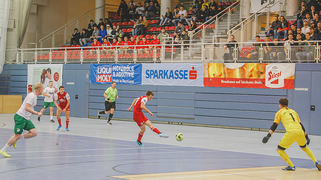 Salzburger Stier, Hallenfußball