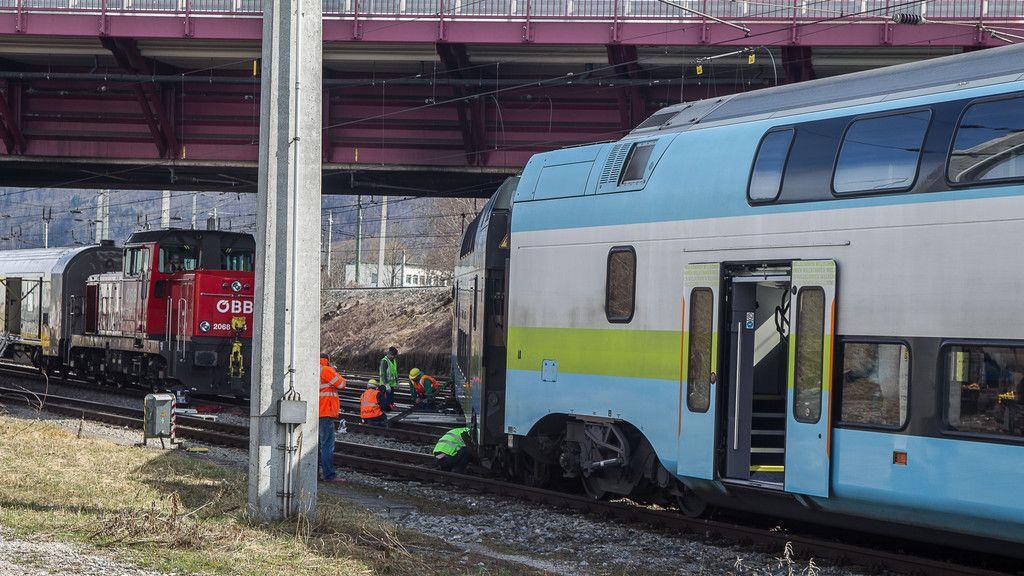 Zuggarnitur am Salzburger Hauptbahnhof entgleist II