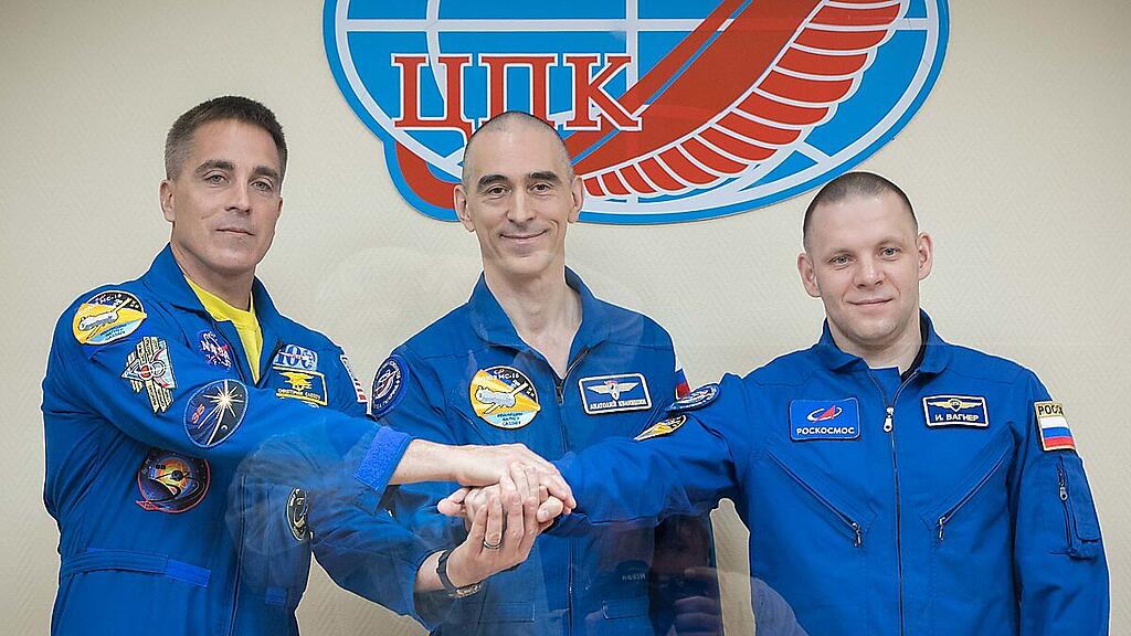 Chris Cassidy, Anatoli Iwanischin und Iwan Wagner vor dem Flug zur ISS