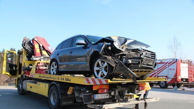 Schwerer Kreuzungscrash in Thalgau