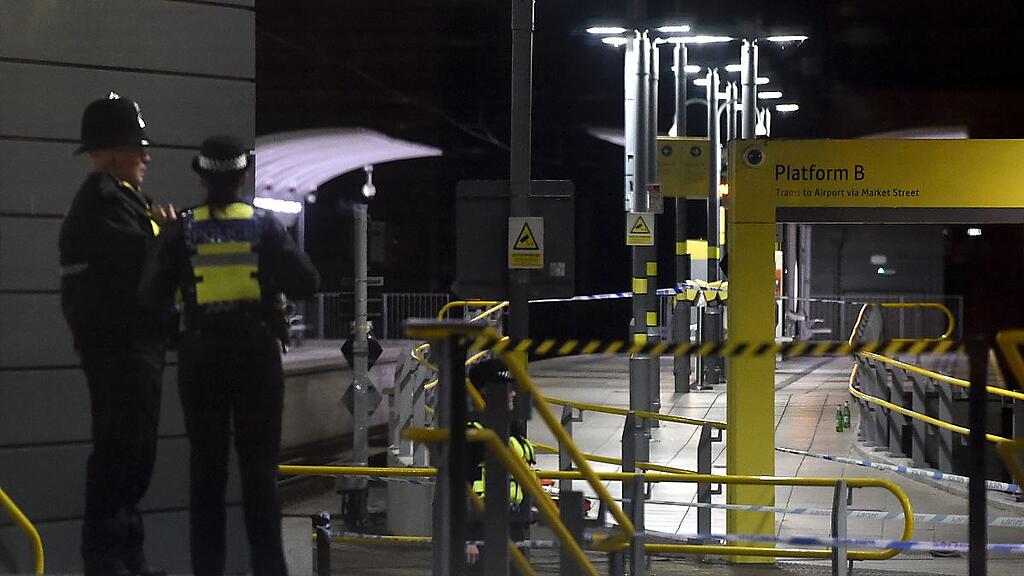 Polizisten am Ort des Geschehens