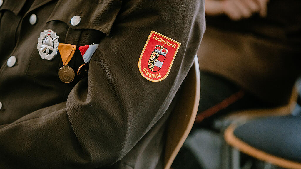 Kommando\u00fcbergabe im Landesfeuerwehrverband