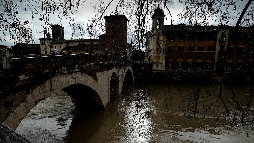 tiber brücke.jpg