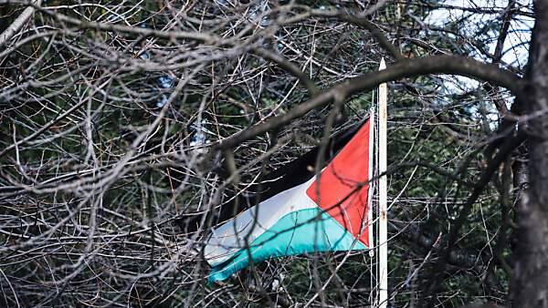Flagenbann erzürnt Palästinenser