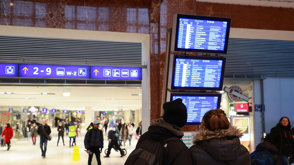 Bahnhof_Streik