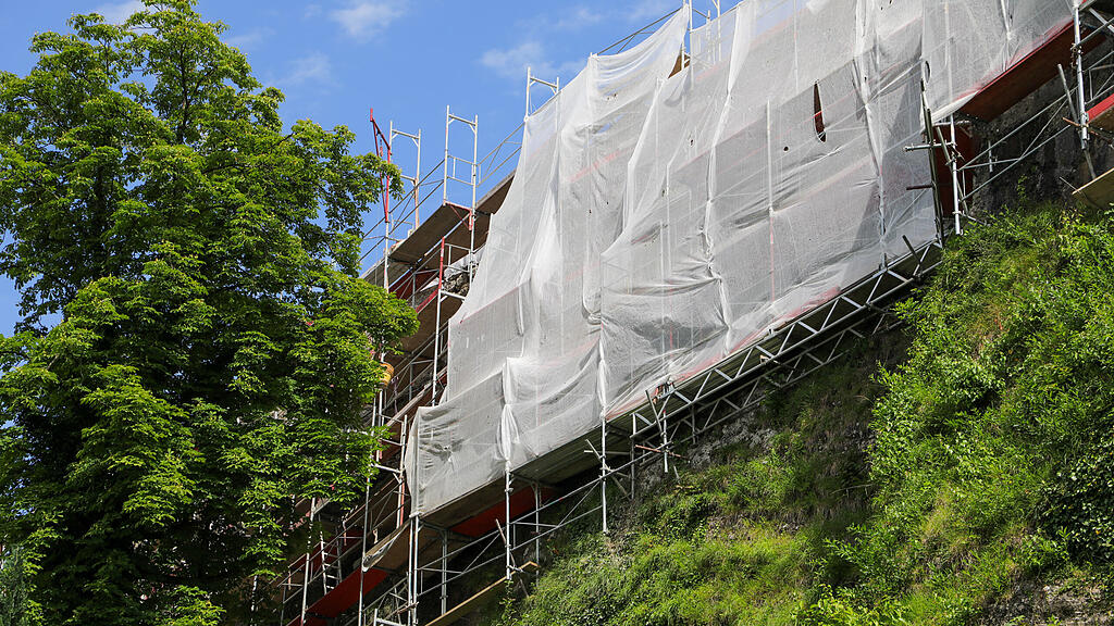 Baustelle an Wehrmauer in Mülln