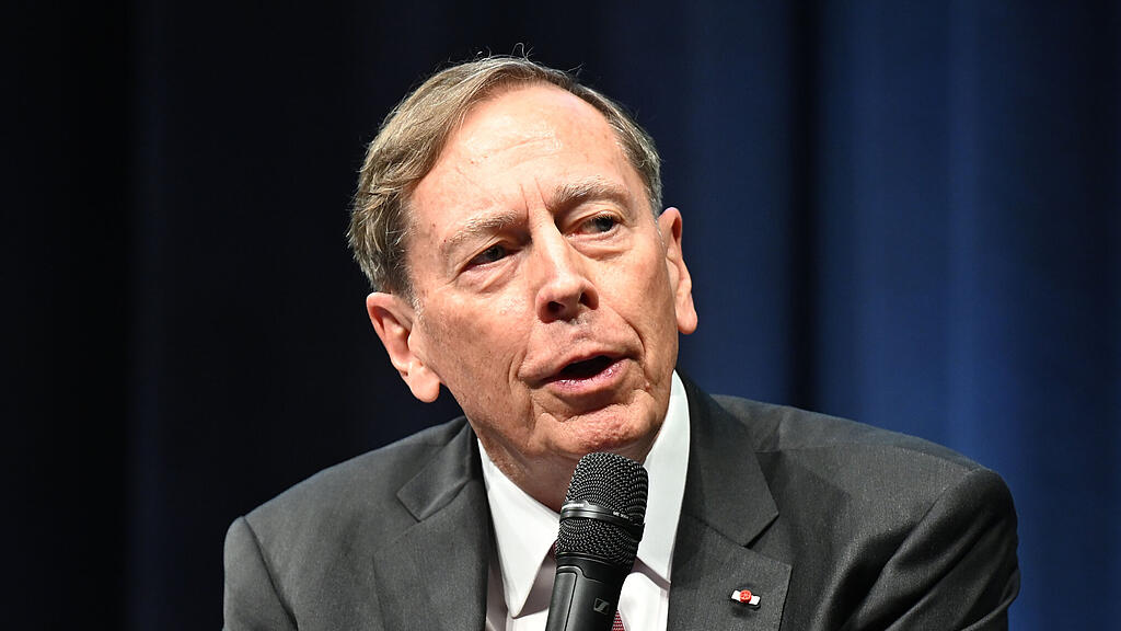 SALZBURG SUMMIT 2025: PETRAEUS