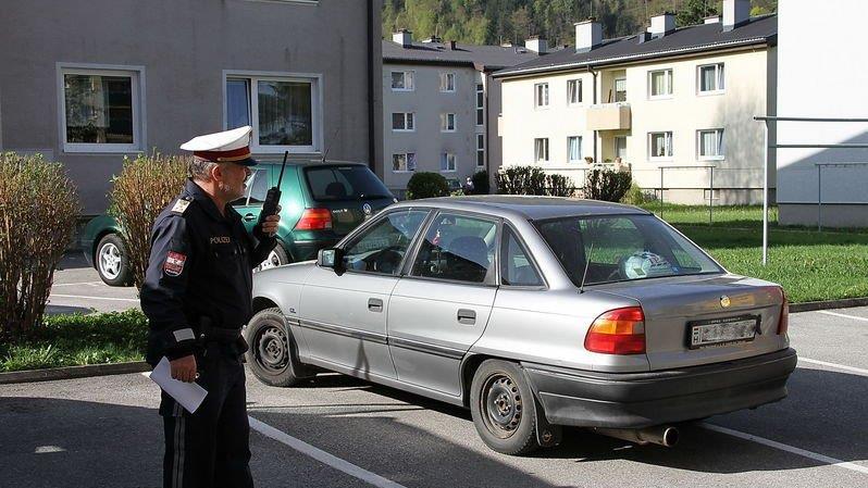 Großfahndung nach Überfall in Hallein I
