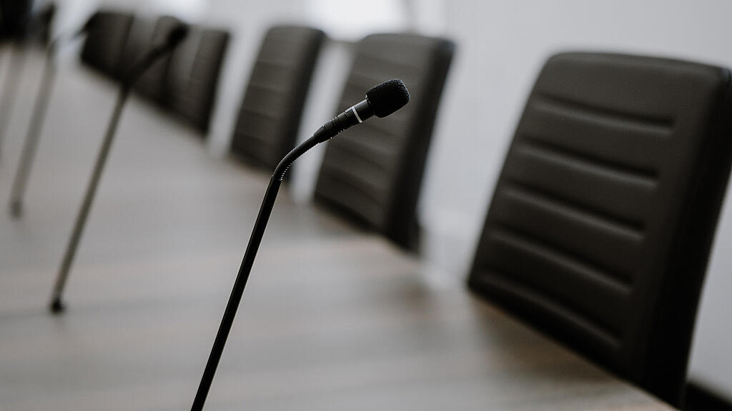 SB, Landtag, Chiemseehof, Landesregierung, Landesparlament, Regierung, Parlament, Sitzungsaal