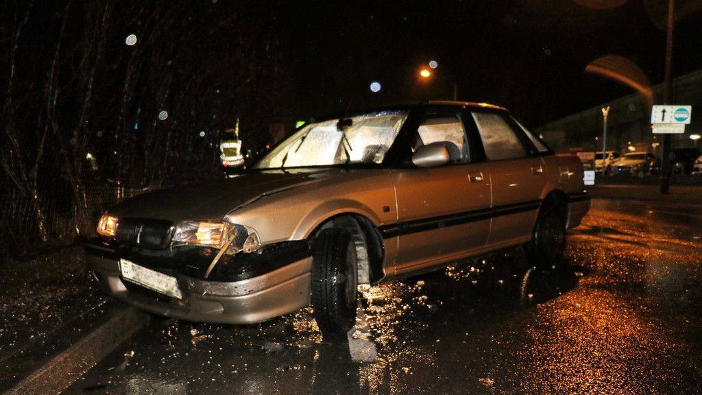 Unfall auf Vogelweiderstraße: Pkw ohne Fahrer abgestellt