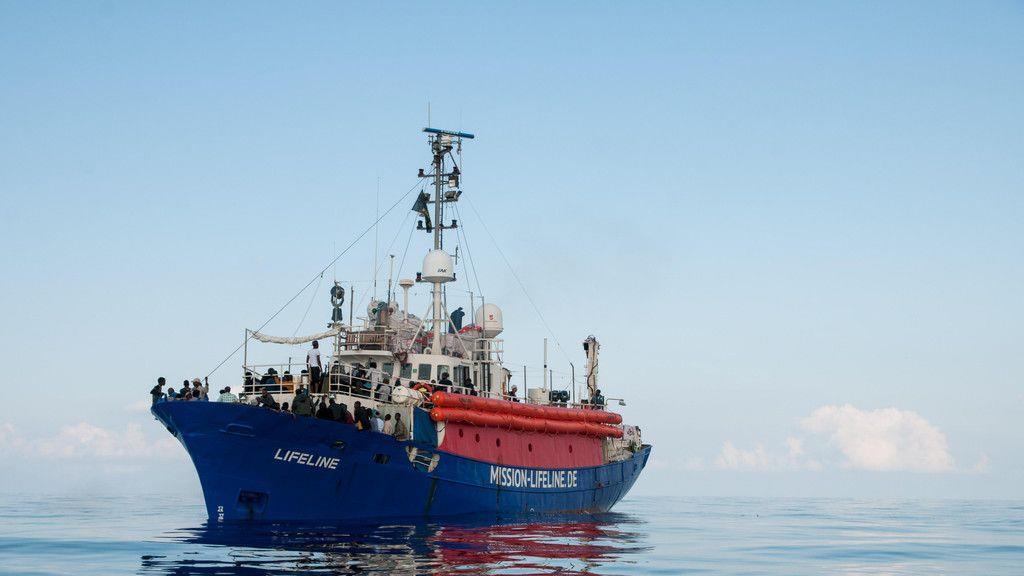 "Lifeline" irrt durch Mittelmeer