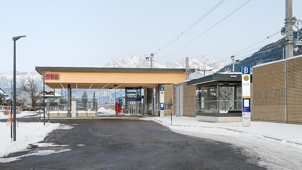 Neue Haltestelle Maishofen-Saalbach