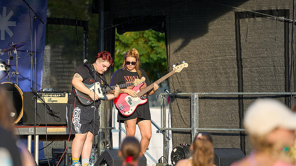 Live in Salzburg, Volksgarten