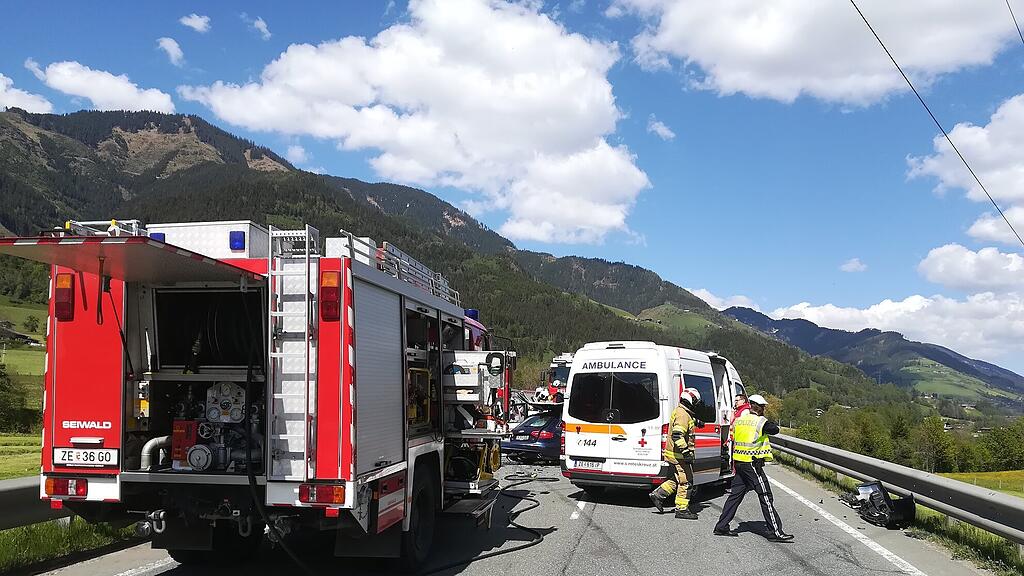 B311: Tödlicher Unfall in Bruck