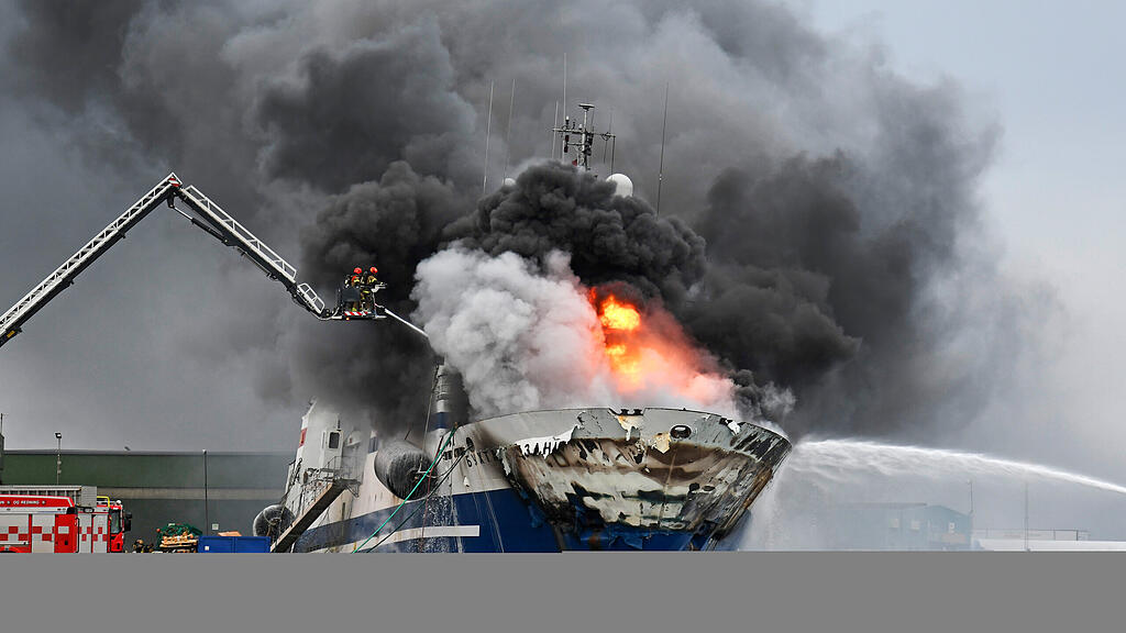 Trawler brennt in Norwegen