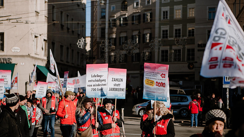 Protestkundgebung GPA-djp Salzburg