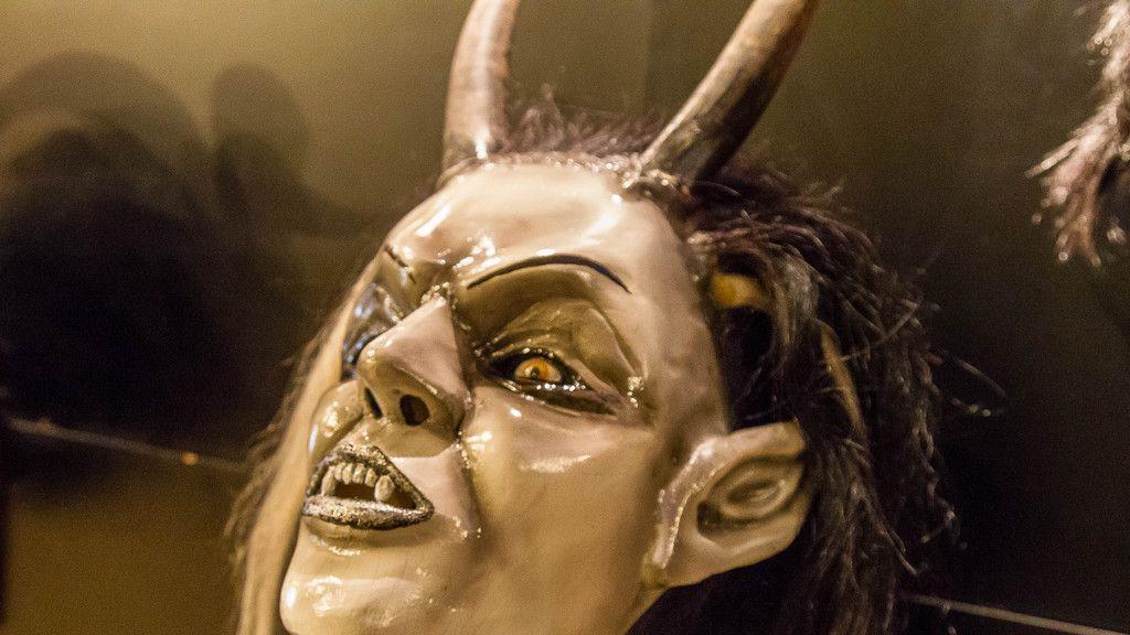 Maskenausstellung der Maxglaner Teufel