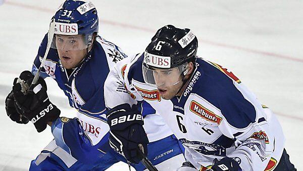 Popovic (im Vordergrund) spielte zuletzt in der KHL