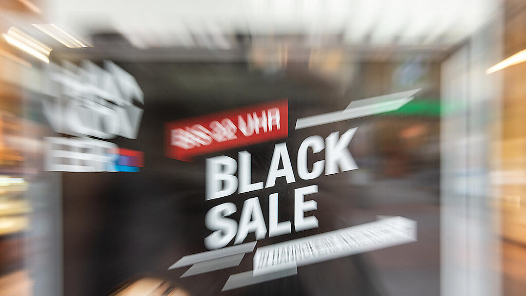 Schnäppchenjäger sollten die Preise und Anbieter genau prüfen
