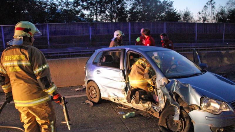 Schwerer Crash mit drei Verletzten in Kuchl