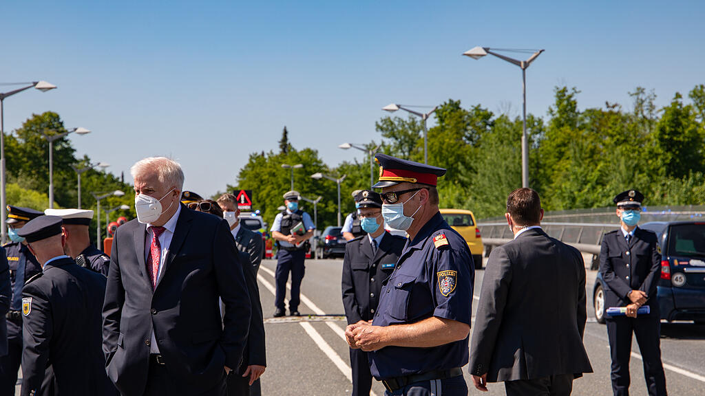 S\u00f6der und Seehofer in Freilassing