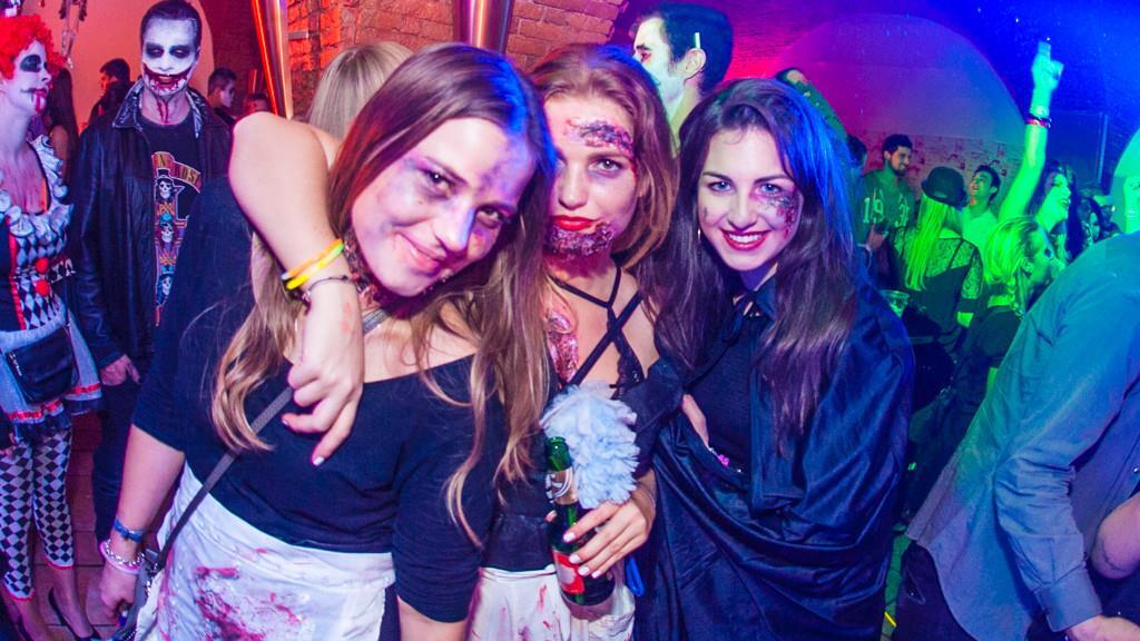 We love the 90s Party, I