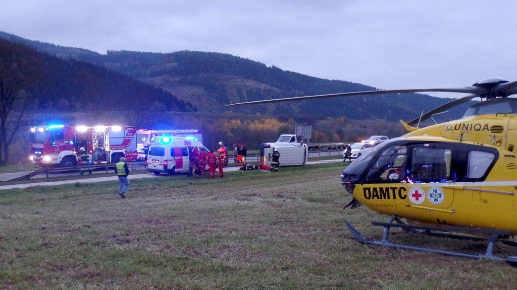 Neun Verletzte bei Unfall in Kärnten