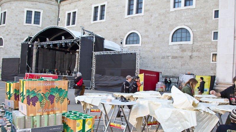 Vorbereitungen für Silvester laufen