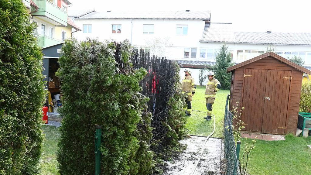 Heckenbrand in Siezenmheim
