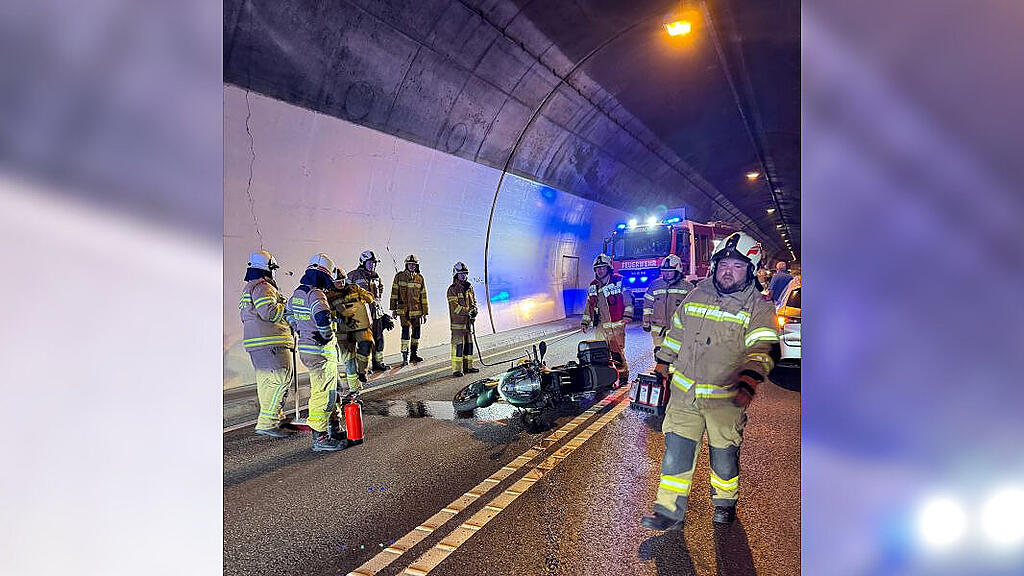 Verletzter bei Motorradunfall im Schönbergtunnel