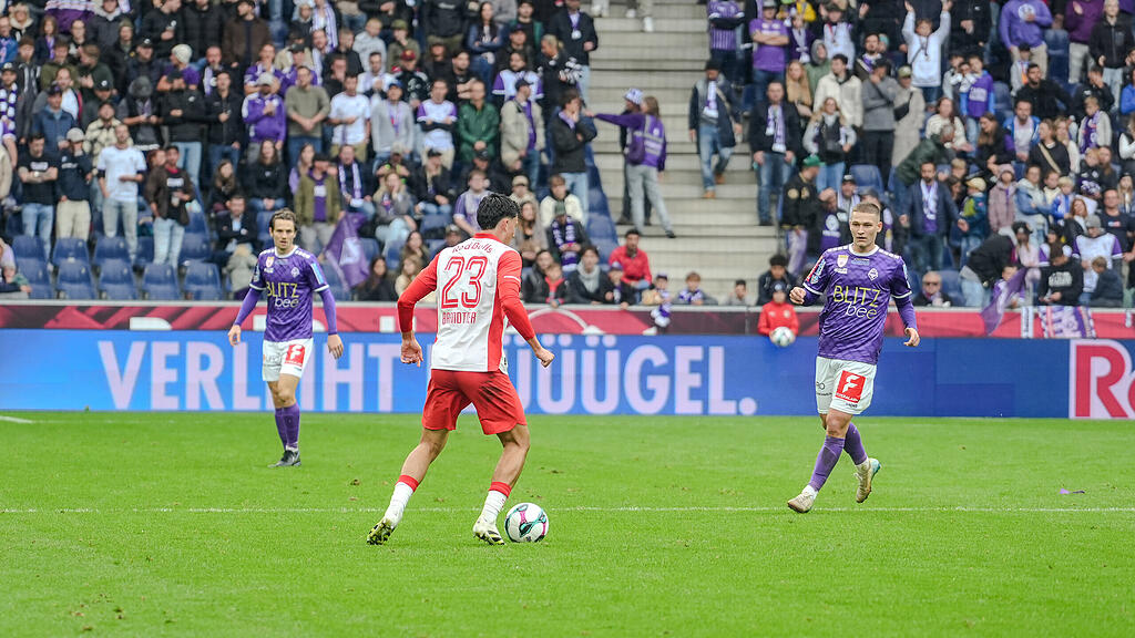 2. Liga: FC Liefering gegen Austria Salzburg