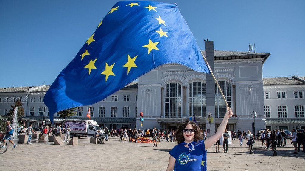 Eu-Gipfel: Demo in Salzburg, II