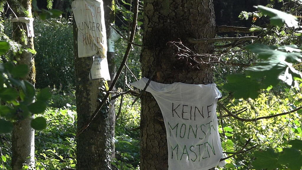 Polizeigro\u00dfeinsatz in Bad Vigaun