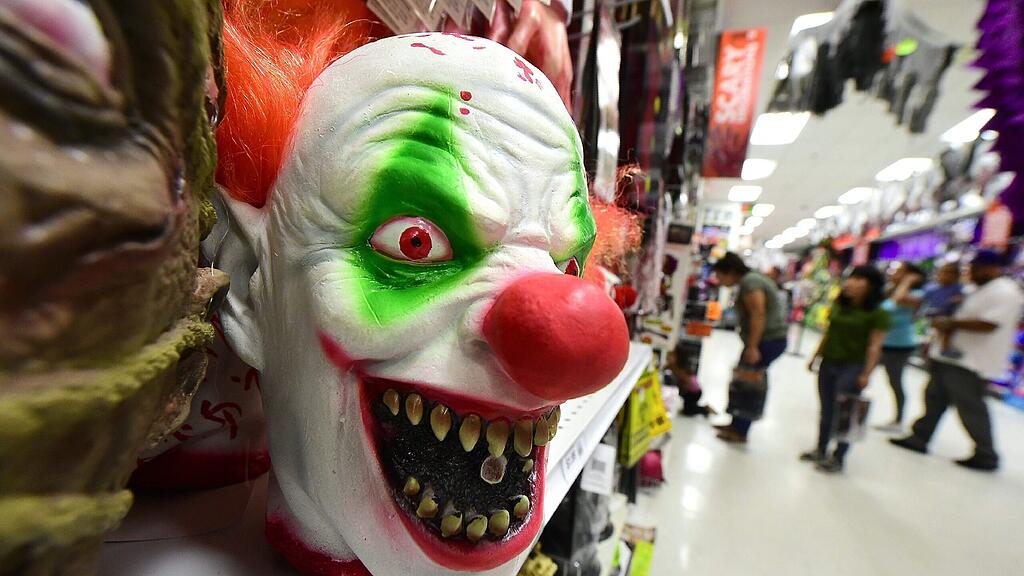Immer öfter wird die Polizei wegen Vorfällen mit Horror-Clowns gerufen.