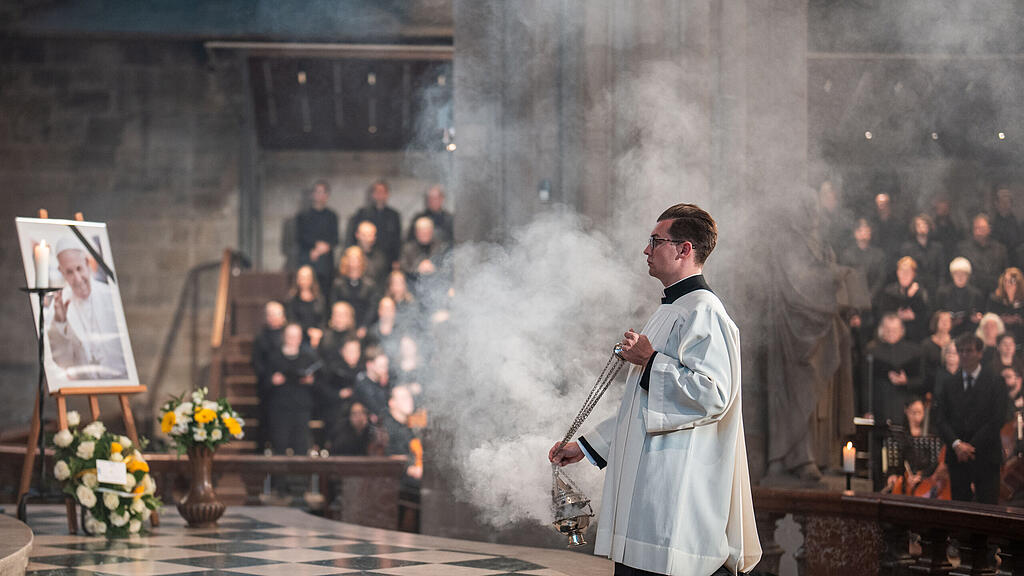 TRAUERGOTTESDIENST FR VERSTORBENEN PAPST FRANZISKUS